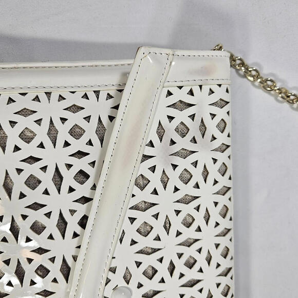 Sondra Roberts Squared Handbag Diagonal Open Cut White on Beige Chain and Snap - Picture 2 of 12